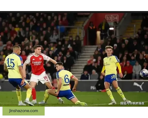 13天连丢两冠阿森纳球迷愤怒抗议塔帅被骂掉链子可悲羞耻